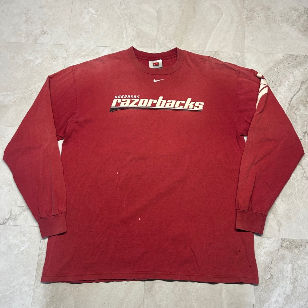 Nike Arkansas Razorbacks Long Sleeve Shirt Red Mens Large Vintage Distressed Tee